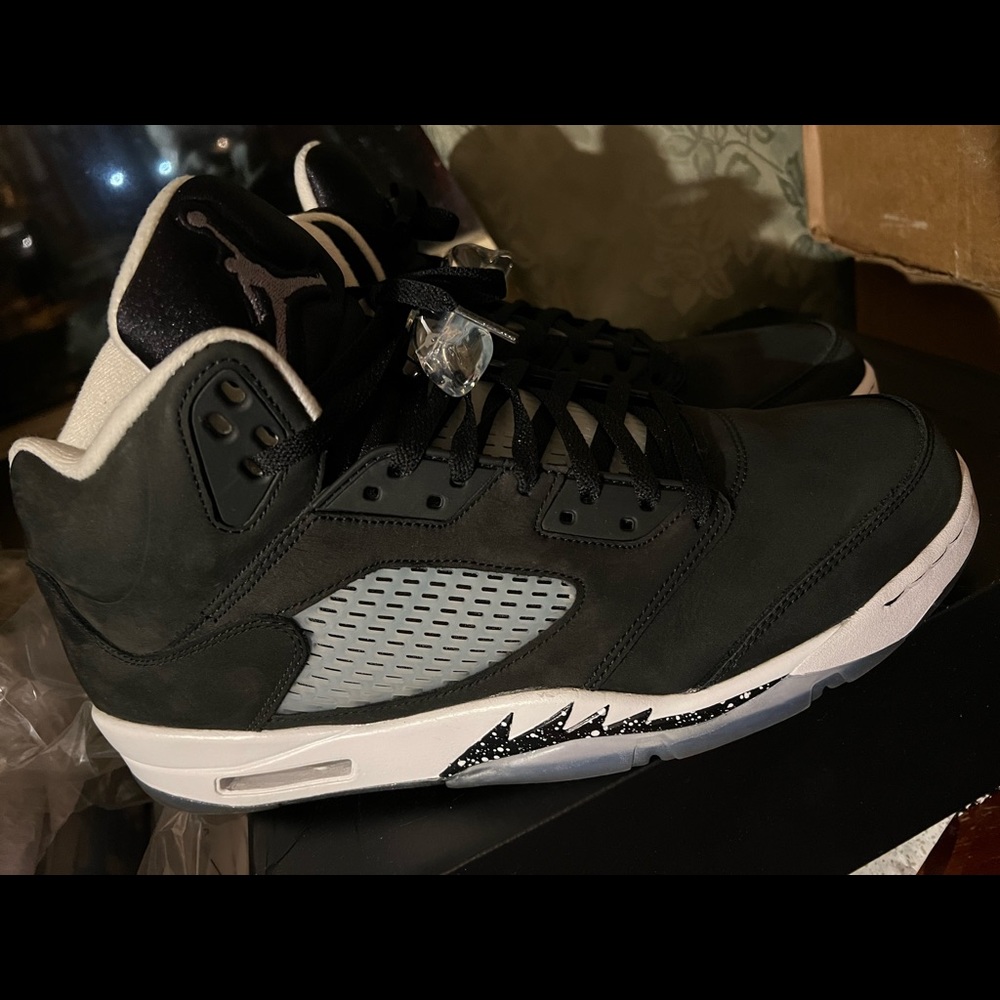 JORDAN RETRO 5s OREO